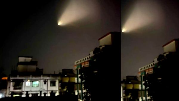 टॉर्च जैसा उजाला देख चौंके लोग टॉर्च जैसा उजाला देख चौंके लोग