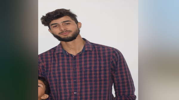 aligarh muslim university missing Kashmiri student tweet by mehbooba mufti 