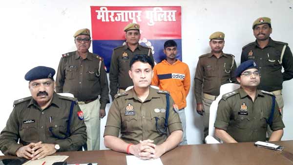 12 घंटे के अंदर पुलिस ने किया गिरफ्तार 