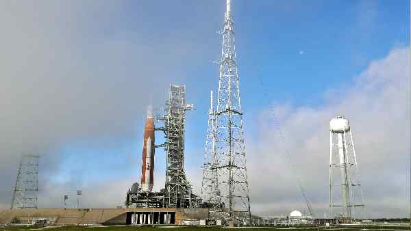 आर्टेमिस मिशन से जुड़ी हैं कई चुनौतियां आर्टेमिस मिशन से जुड़ी हैं कई चुनौतियां