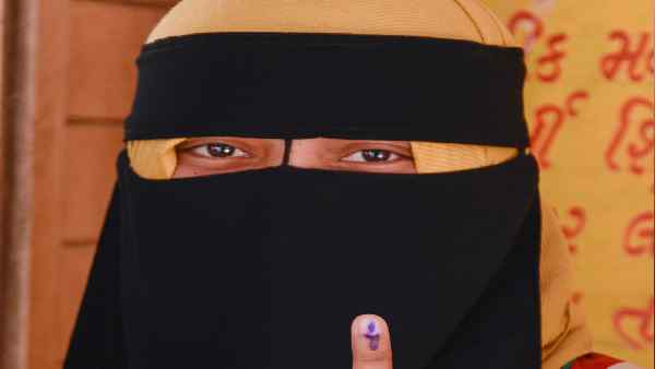 गोधरा और भुज में भी बीजेपी को जीत मिली