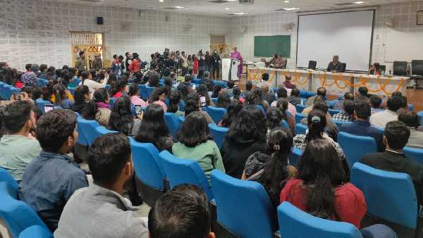 भारत सरकार द्वारा सामाजिक क्षेत्र में सबकुछ किया जा रहा