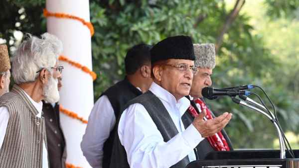 रामपुर सदर सीट पर आजम की साख दांव पर रामपुर सदर सीट पर आजम की साख दांव पर