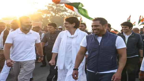 प्रियंका की प्रतिज्ञा यात्राएं भी नहीं दिला पाई जीत 
