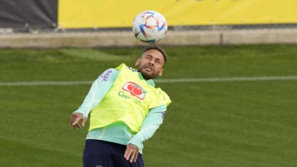 Neymar hinted retirement Neymar hinted retirement