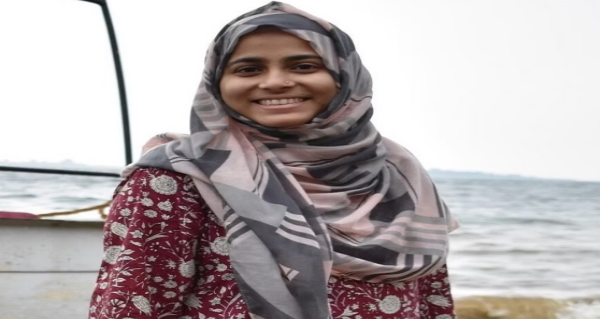 पति मोहम्‍मद उमर बरियातू के आलम अस्‍पताल मं जनरल सर्जन