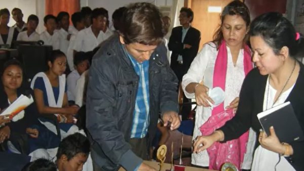 400 बच्चे करते हैं पढ़ाई 400 बच्चे करते हैं पढ़ाई