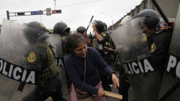 शनिवार को हिंसक हुआ प्रदर्शन