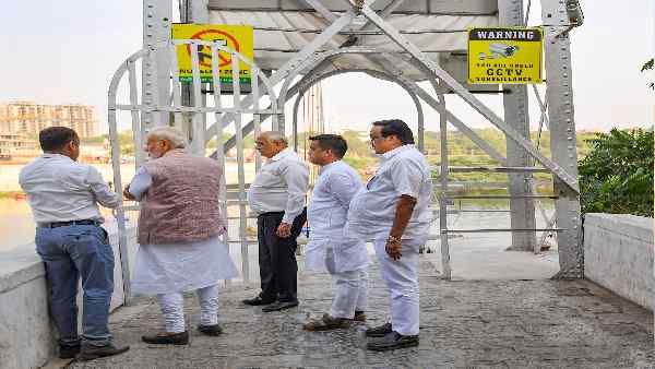 1 नवंबर को पीएम मोदी ने किया था मोरबी दौरा