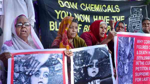 खराब टैंक में पानी घुसा और फिर... खराब टैंक में पानी घुसा और फिर...