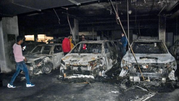 20 vehicles burnt