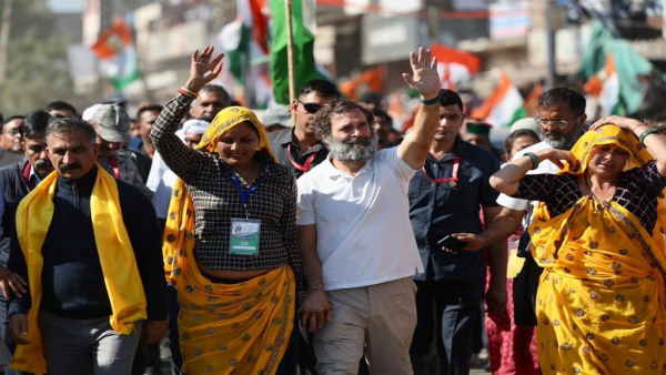 राहुल ने की प्रोफेसर बनर्जी व वकील बैजू से बात