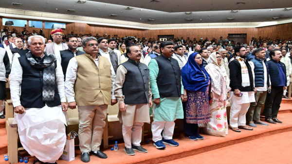 गहलोत ने दी नसीहत सब कुछ भुला कर करे काम