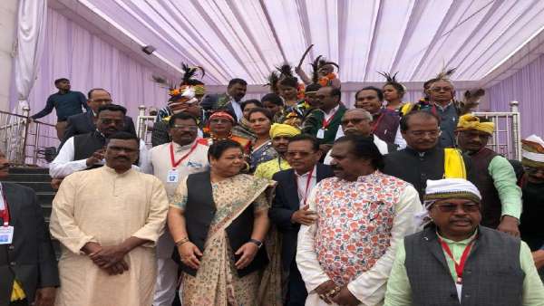 राज्यपाल और सीएम भी पहुंचते हैं हर साल