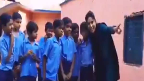 सोशल मीडिया लाखों लोगों ने देखा वीडियो