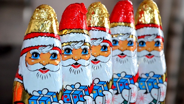 क्रिसमस की हो रही थी तैयारियां क्रिसमस की हो रही थी तैयारियां