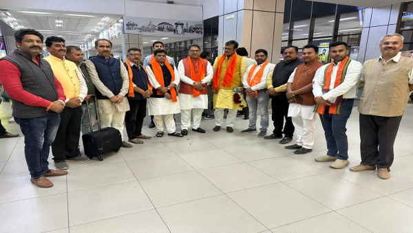 वसुंधरा को रखा गया गुजरात चुनाव प्रचार से दूर