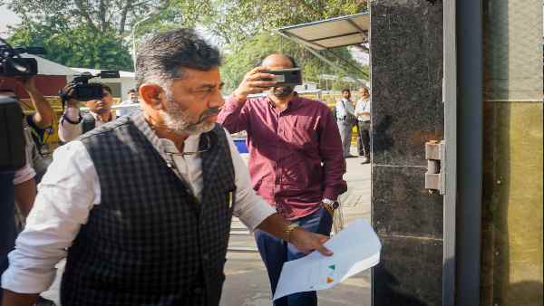 शिवकुमार ने मैंगलुरू धमाके की जांच पर सवाल उठाए थे