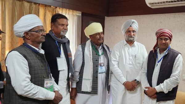 नए प्रभारी सुखजिंदर रंधावा दे चुके चेतावनी