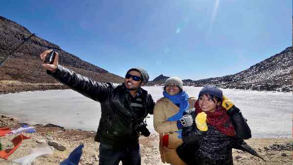 पर्यटकों को खींचता रहा है तवांग पर्यटकों को खींचता रहा है तवांग
