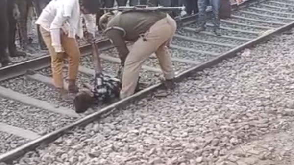 कांस्टेबल राकेश कुमार को किया निलंबित