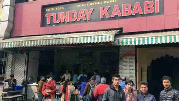 कैसे पड़ा टुंडे कबाब नाम