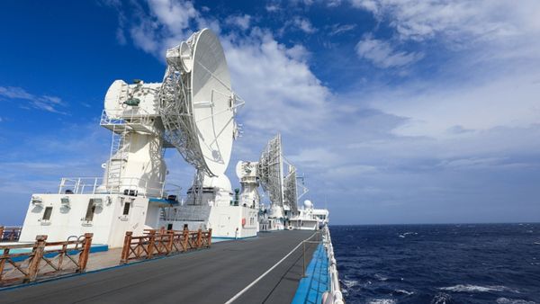 भारत के लिए चीनी जहाज क्यों है खतरा? भारत के लिए चीनी जहाज क्यों है खतरा?