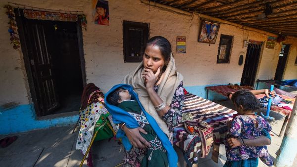 अभी उठानी पड़ती है परेशानी