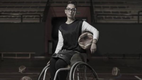 nilofar bayat nilofar bayat