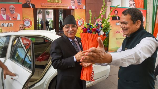 कम्युनिस्टों ने दिया भारत को धोखा! कम्युनिस्टों ने दिया भारत को धोखा!