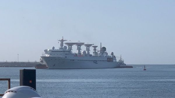 भारत की जासूसी करता चीनी जहाज भारत की जासूसी करता चीनी जहाज