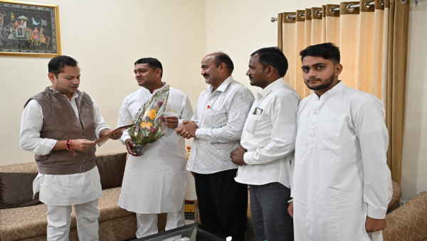 पहले यह थे चुनाव मैदान में