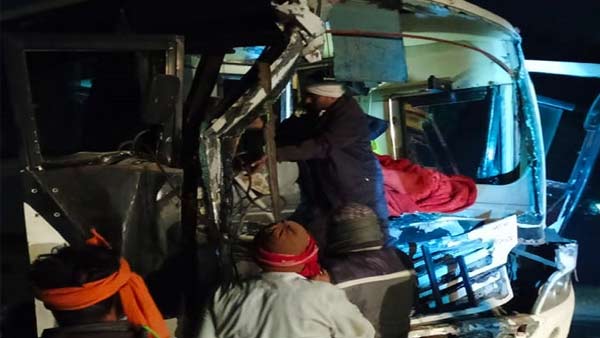 घायल हुए 13 यात्रियों की सूची 