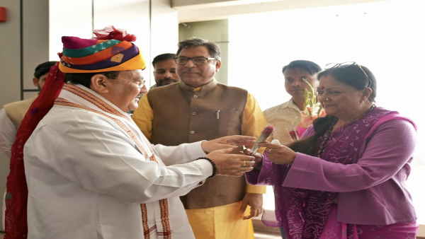 वसुंधरा गुट का शक्ति प्रदर्शन