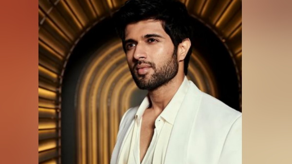 डेस्टिनेशन चुनने में मांगी फैंस की मदद डेस्टिनेशन चुनने में मांगी फैंस की मदद