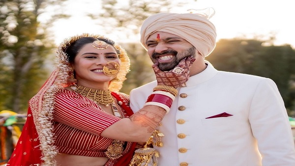 विक्रांत मेसी और शीतल ठाकुर 