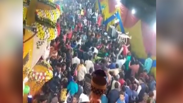 जमकर चली कुर्सियां, एक दूसरे पर टूटे बाराती