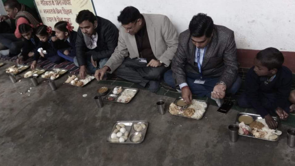 किसे कहते हैं मध्यान भोजन