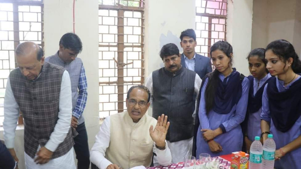 शासकीय महाविद्यालय, नसरूल्लागंज का किया निरीक्षण