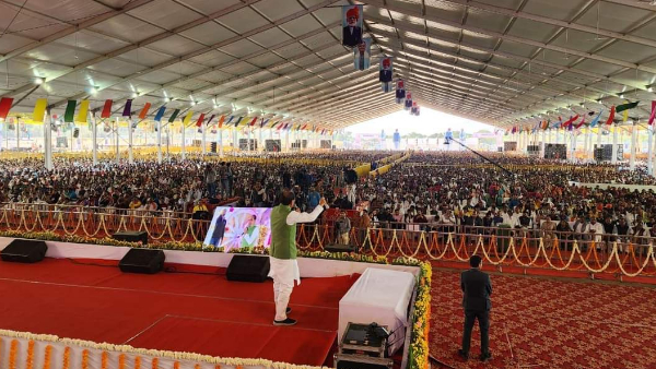 मैं बड़ी पंचायत का सरपंच हूं : शिवराज