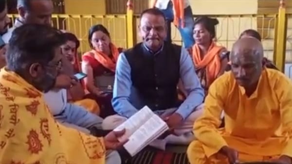 लंबे वक्त से थी सनातनी बनने की इच्छा