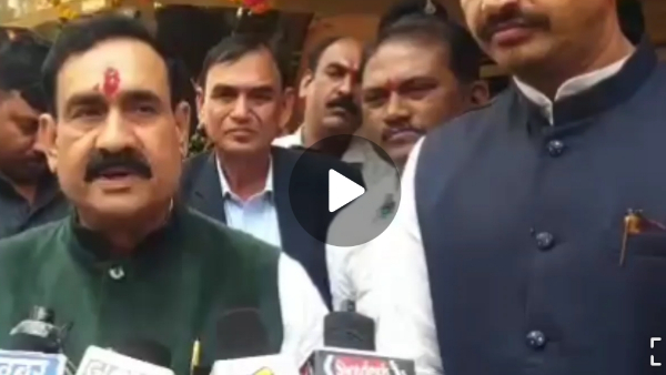 गाने में अभिनेत्री की वेशभूषा और दृश्यों को ठीक किया जाए : गृहमंत्री गाने में अभिनेत्री की वेशभूषा और दृश्यों को ठीक किया जाए : गृहमंत्री