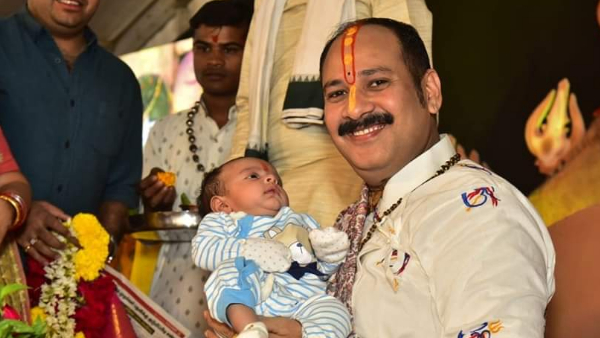 स्कूल शिक्षा पर भी उठाए सवाल