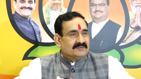 गृह मंत्री नरोत्तम मिश्रा ने फिल्म को बैन पर विचार करने को कहा गृह मंत्री नरोत्तम मिश्रा ने फिल्म को बैन पर विचार करने को कहा