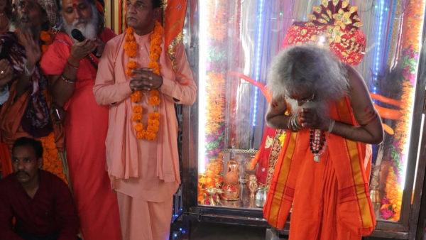 मस्तिष्क पर सिर्फ माताजी का ही प्रभाव 