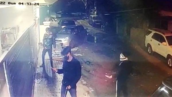 पुलिस में शिकायत करने पर दिया वरदात को अंजाम