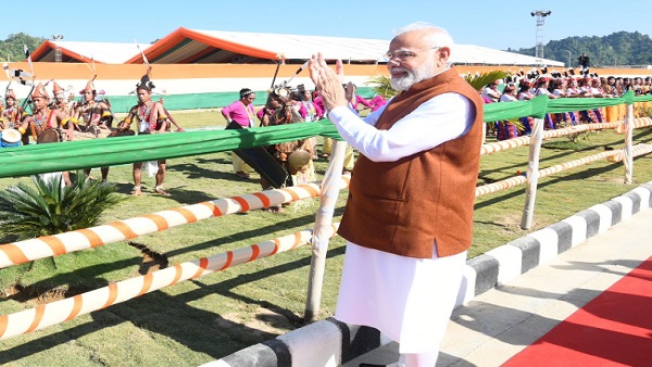 'ये साफ हो गया कि PM के कपड़ों पर सरकार कुछ भी खर्च नहीं कर रही' 'ये साफ हो गया कि PM के कपड़ों पर सरकार कुछ भी खर्च नहीं कर रही'