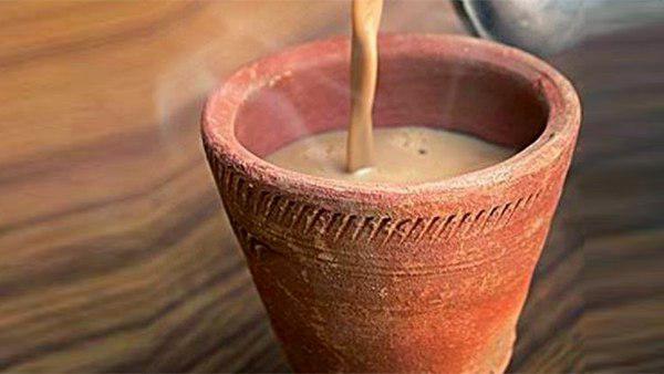 नौकरी में कम वेतन की वजह से लगाई टी स्टॉल