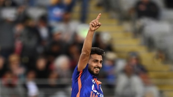 पहले मैच में बरपाया कहर