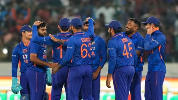 रोहित ने की सिराज की तारीफ